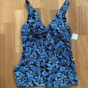 Maternity swimsuit top